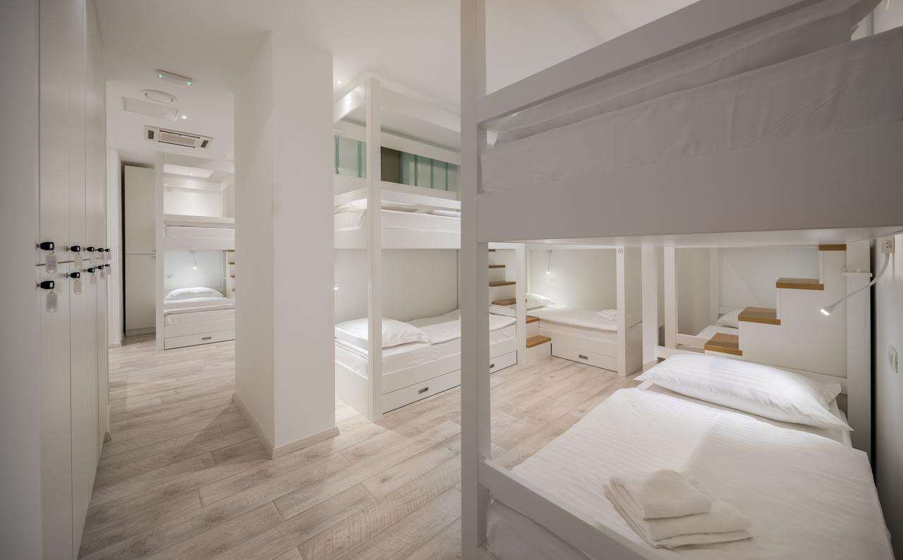 Boutique Hostel Posteya سبليت المظهر الخارجي الصورة